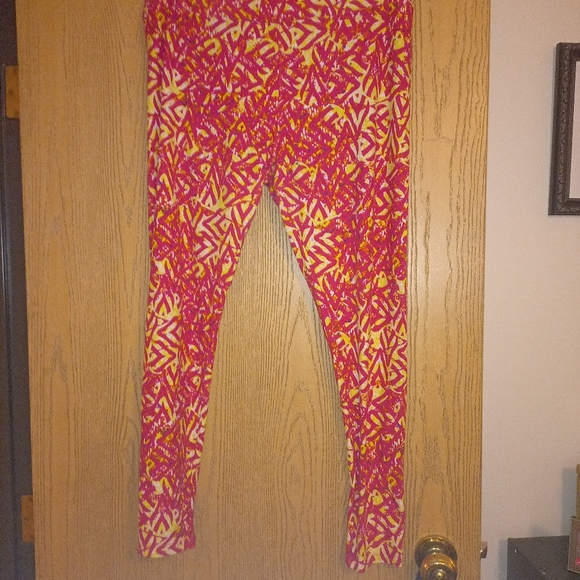 LuLaRoe Leggings Size XL - Picture 3 of 3
